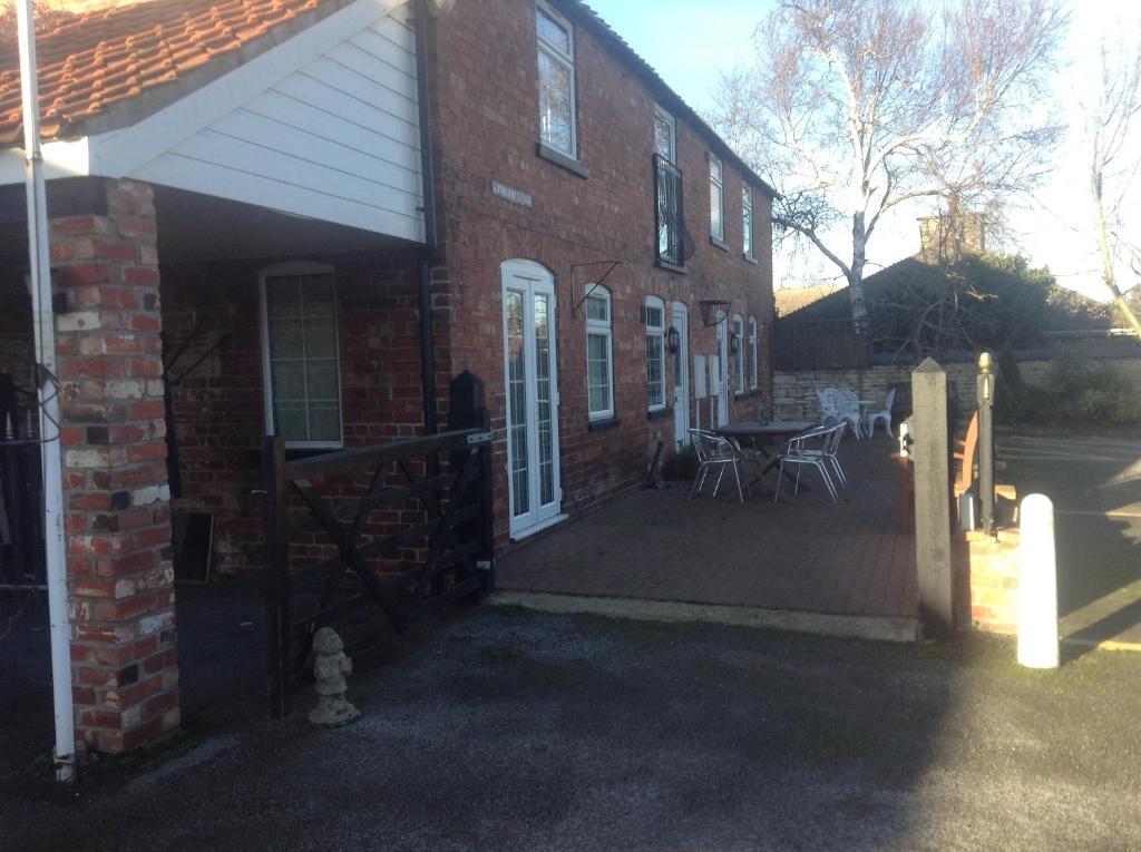Metheringham The Lincolnshire Poacher Inn المظهر الخارجي الصورة